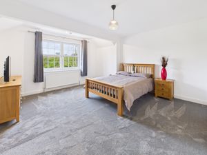 Bedroom- click for photo gallery